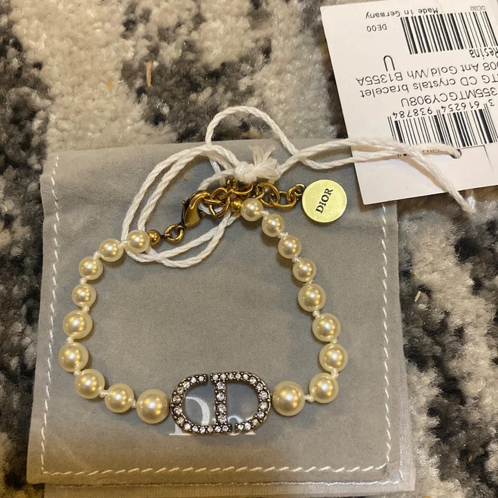 Dior 30 Montaigne Bracelet - Picture 2 of 6